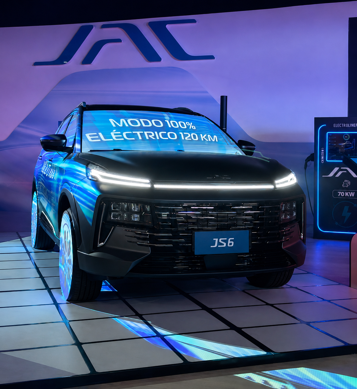 JAC Azul presentó el nuevo JS6 Híbrido Enchufable en el Auto Show 2026