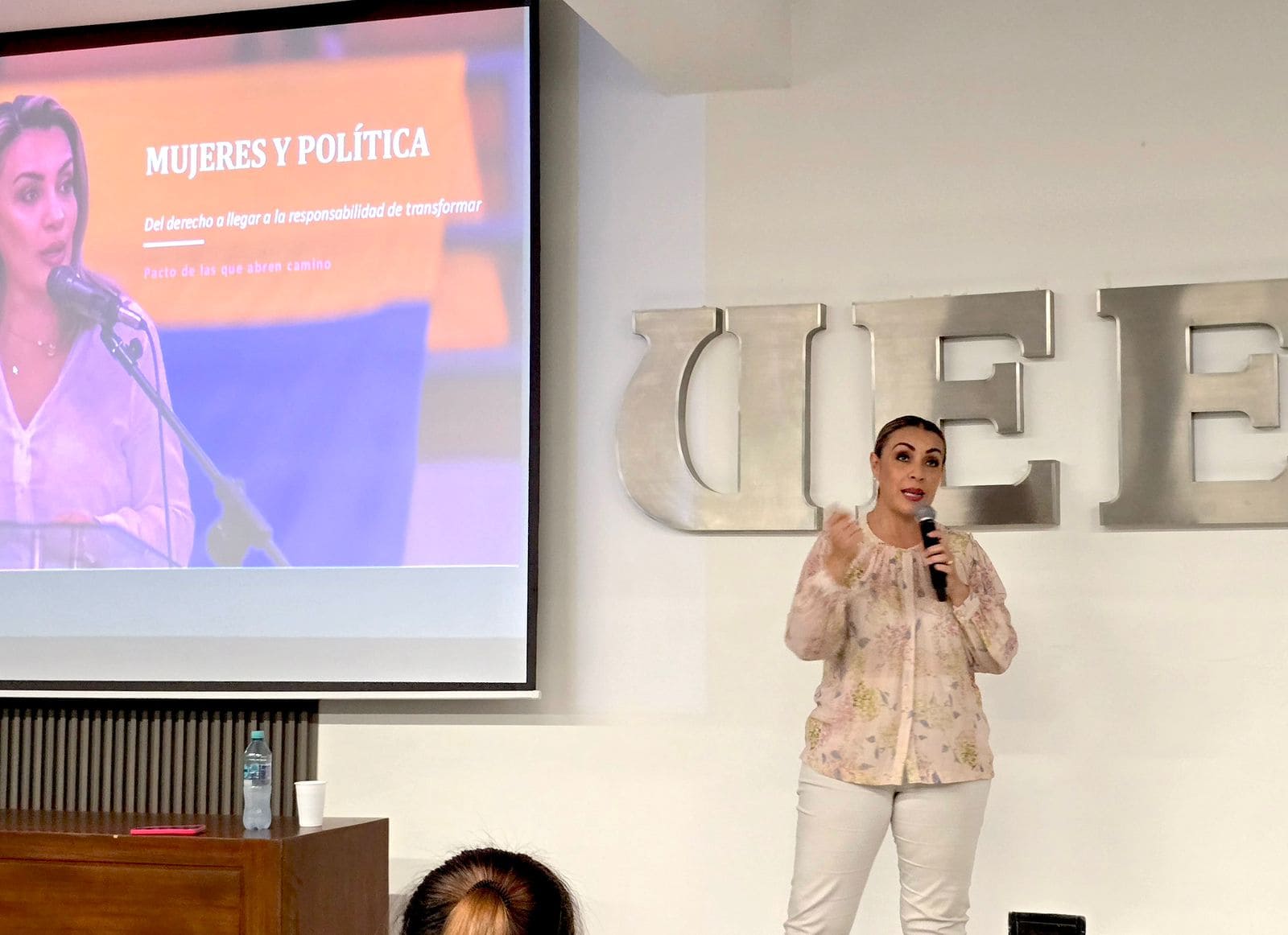 Lucía Posso participó como expositora en el VII Foro Internacional “Mujeres al PODER”