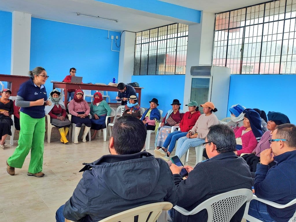 El Gobierno de Daniel Noboa brinda asistencia y capacitación a más de 1,1 millones de productores para cuidar sus cultivos y mejorar su producción